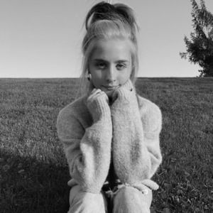 Meet your Posher, Isabella